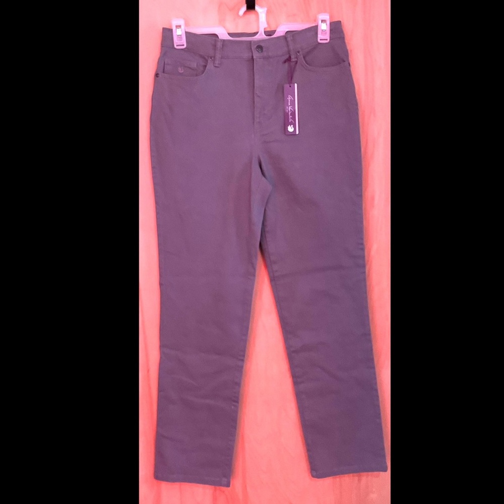 Gloria Vanderbilt Amanda Gray Classic Fit Jeans - NWT